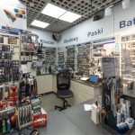 zdjęcie wnętrza sklepu mister mint w ph zakopianka klucze kłódki stoisko