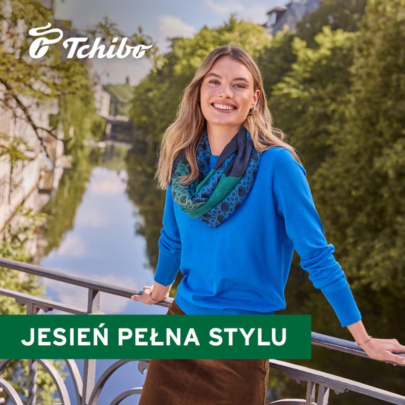 Tchibo „Jesień pełna stylu” – jesienne stylizacje, dzianiny i klasyczne fasony na chłodniejsze dni.